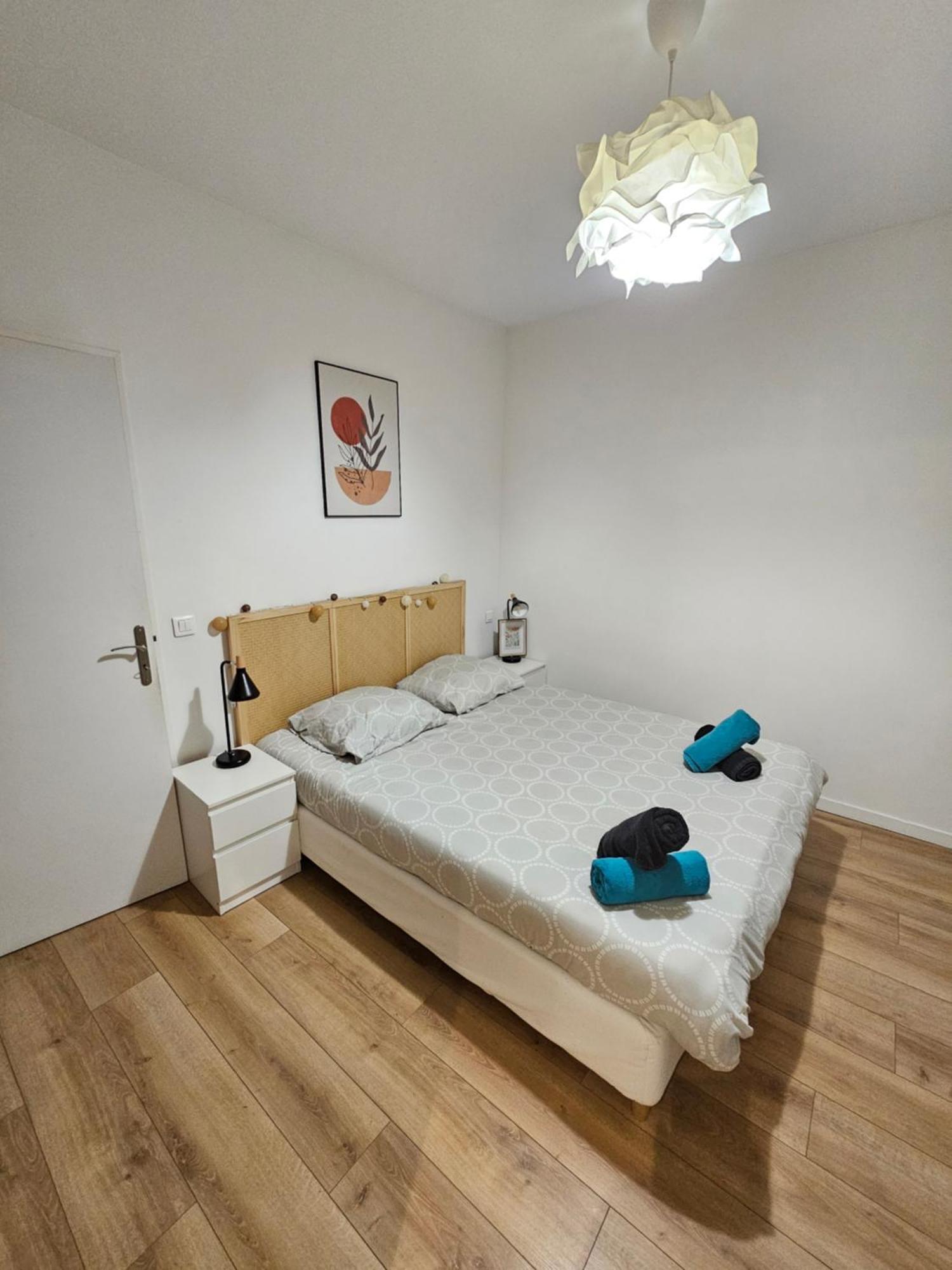 *Appartement Moderne/2 Minutes Du Metro* Сент-Уан Екстер'єр фото